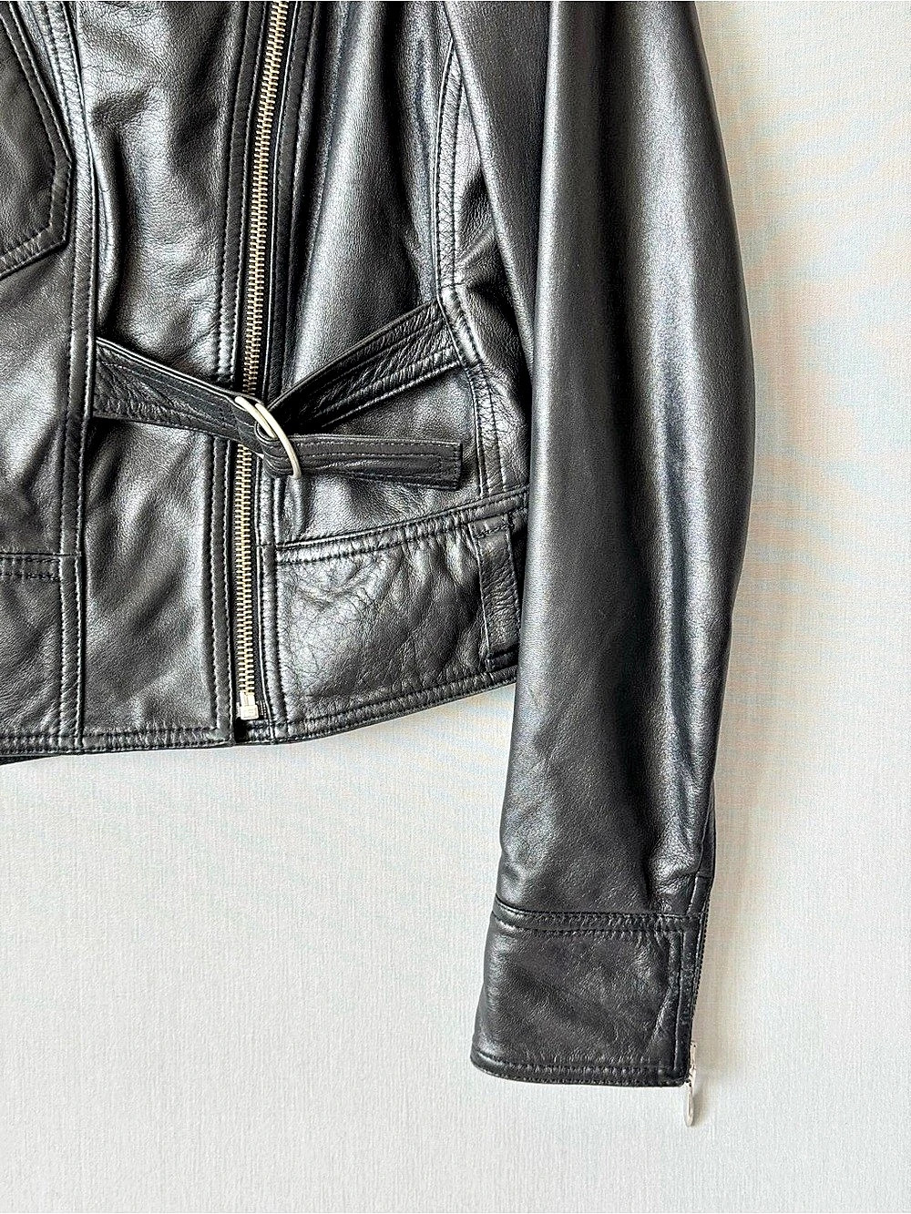 Max&Co. Black Leather Moto Jacket with Zipper and Strap Details - Size 4US - Picture 5 of 8